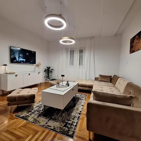 K. & M. Kolumbic Apartment
